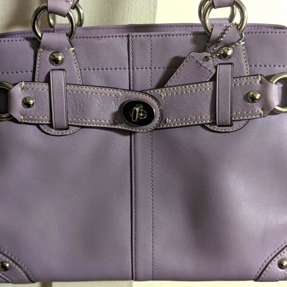 *REPOSH* Lilac Coach Handbag